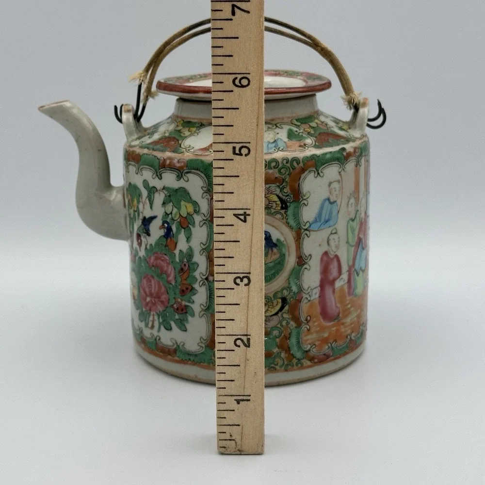 Antique Chinese‎ Porcelain Famille Rose Medallion Tea Pot